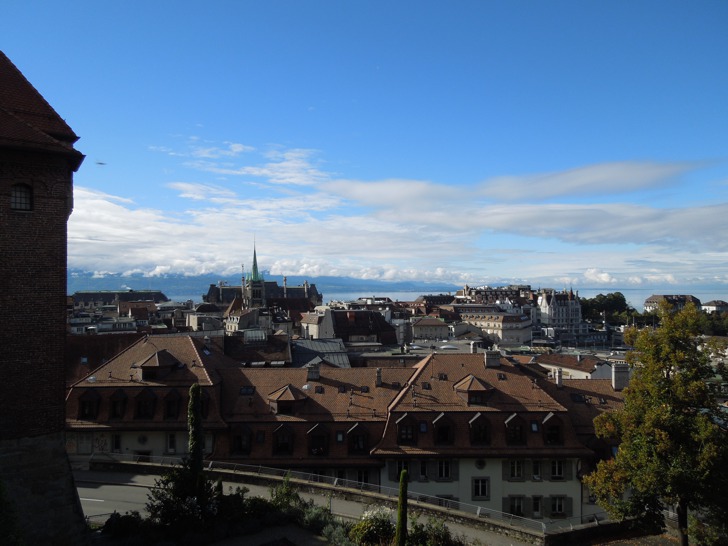 Aussicht vom Vorplatz der Cathédrale Notre-Dame de Lausanne