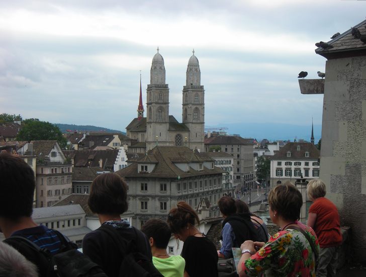 Aussicht vom Lindenhof auf Altstadt von Zürich